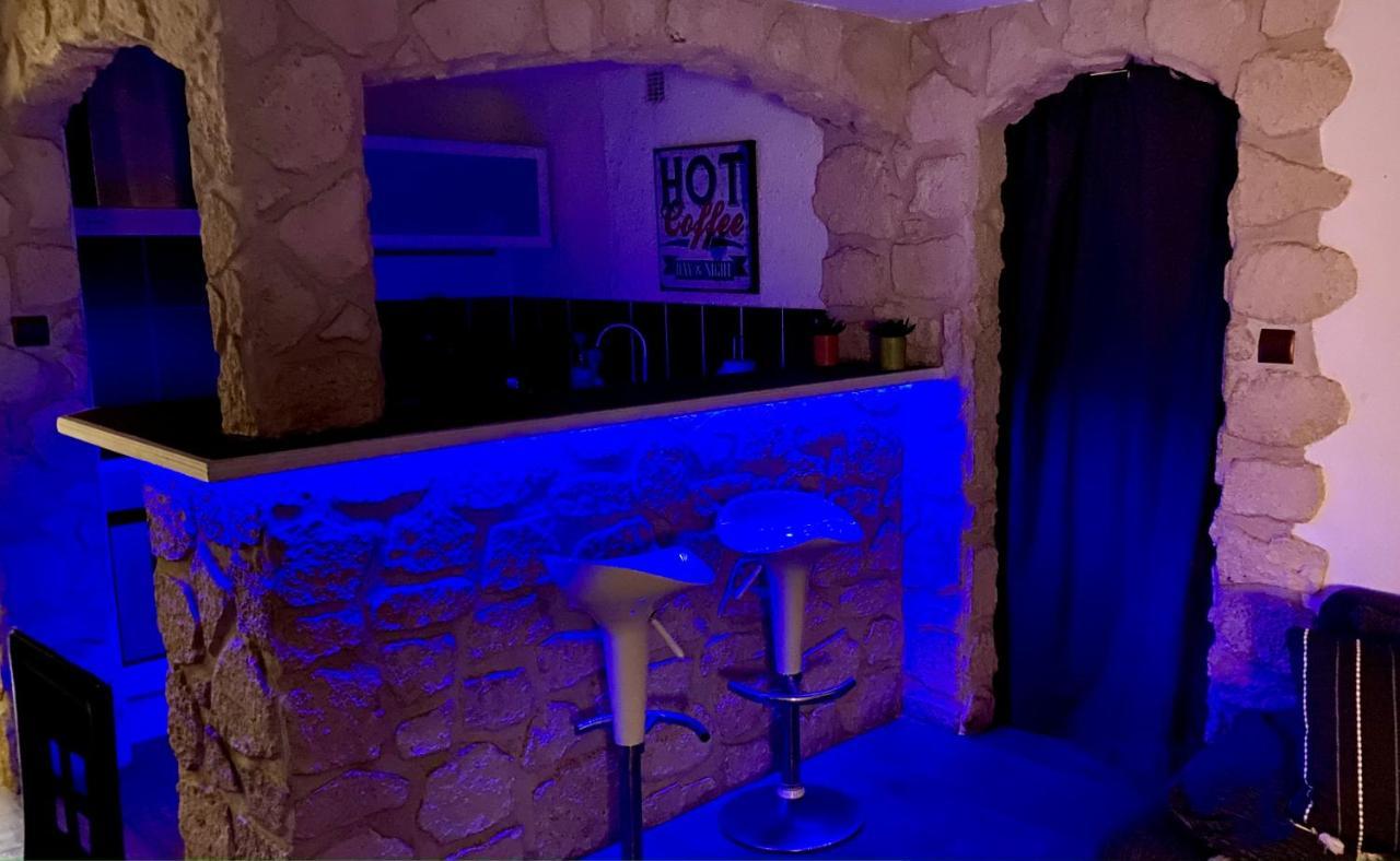 "Mediterranee" Salon Vue Mer Au Coeur De La Ville 10M De La Plage กาเนต์-อ็อง-รูสซียง ภายนอก รูปภาพ